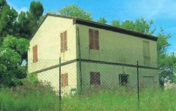 casa indipendente in vendita a Fermo in zona Santa Petronilla