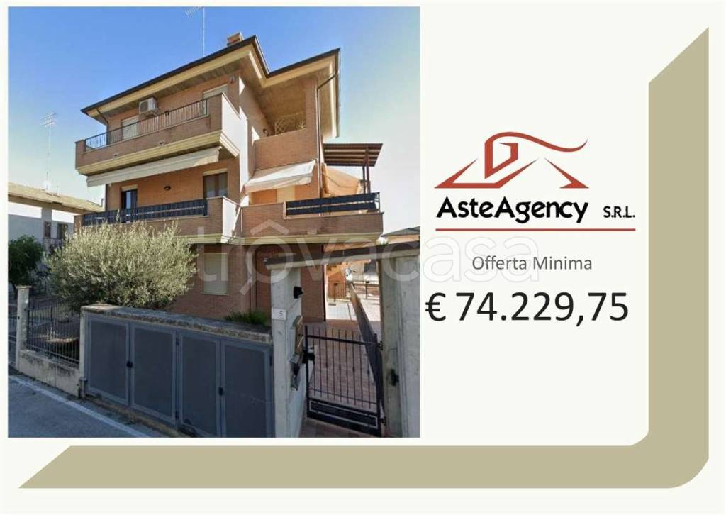 appartamento in vendita a Fermo in zona Camera