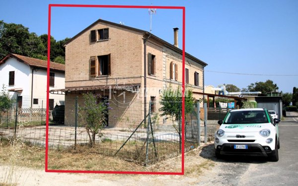 casa indipendente in vendita a Fermo in zona Marina Palmense