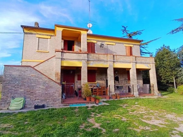 casa indipendente in vendita a Fermo