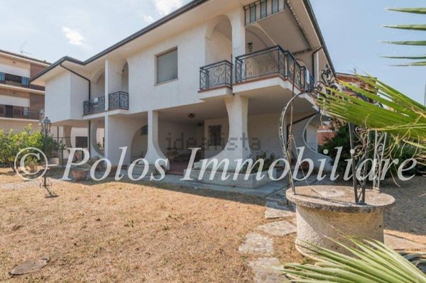casa indipendente in vendita a Fermo in zona Marina Palmense