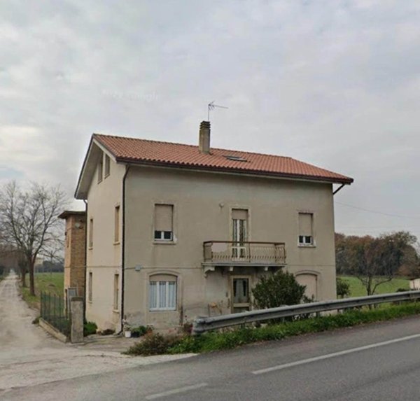casa indipendente in vendita a Fermo