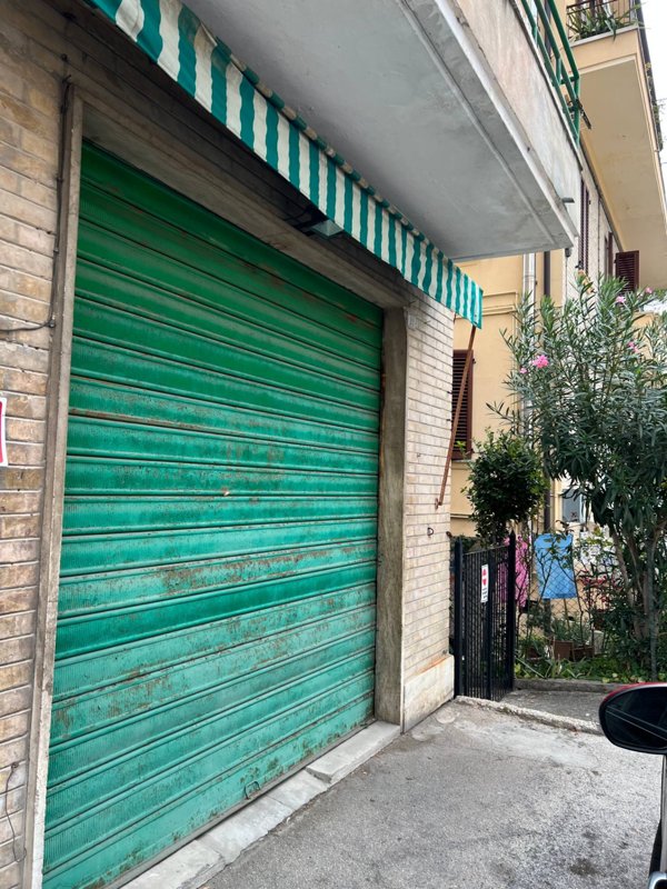 casa indipendente in vendita a Fermo