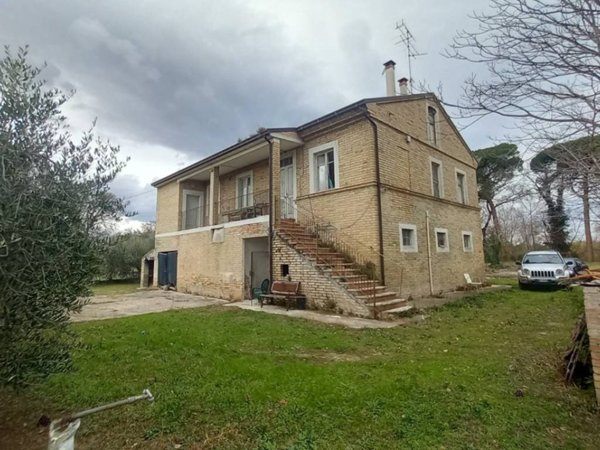 casa indipendente in vendita a Fermo in zona San Marco