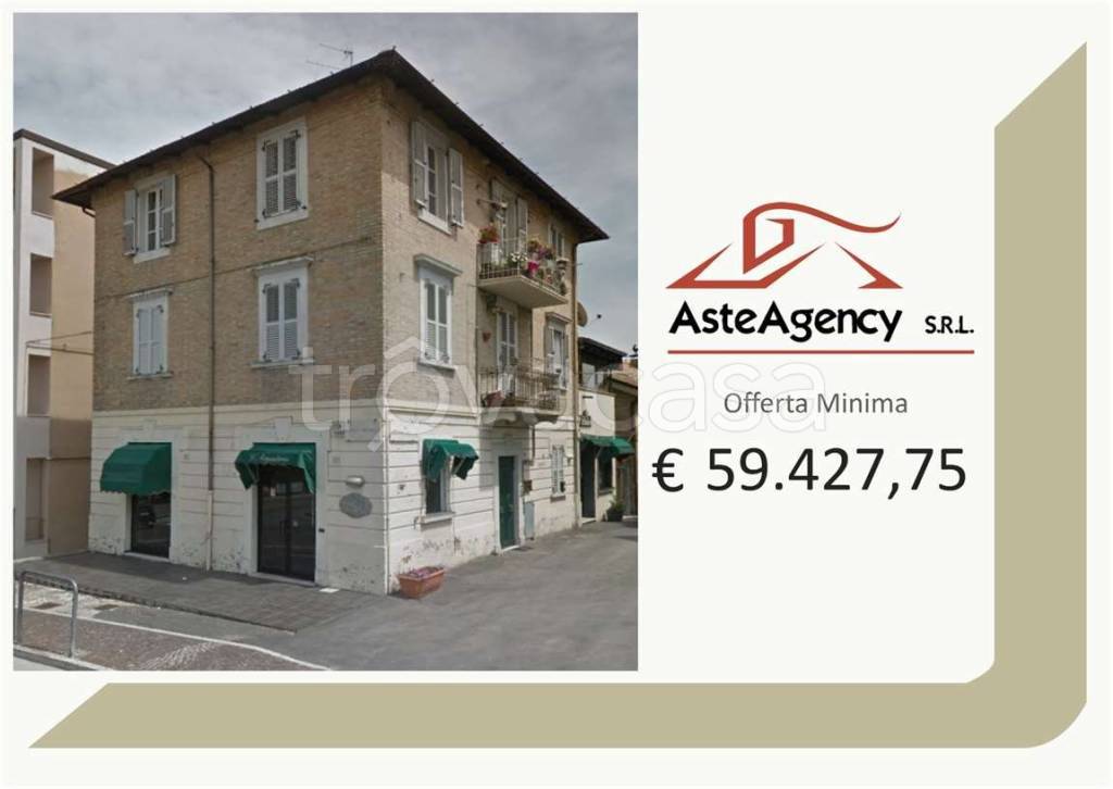 appartamento in vendita a Fermo in zona Camera