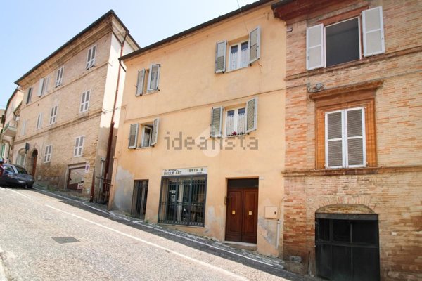casa semindipendente in vendita a Fermo