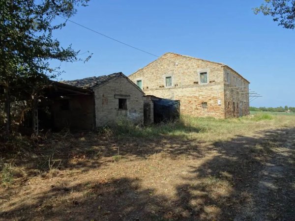 casale in vendita a Fermo in zona Moie