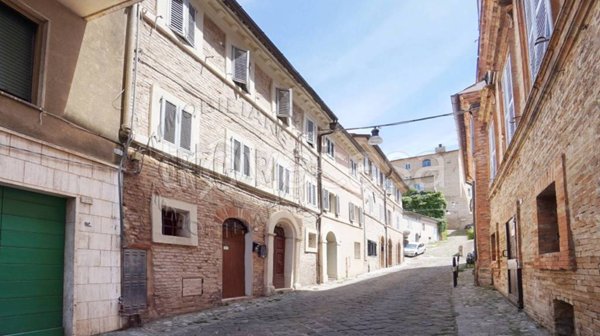appartamento in vendita a Fermo in zona Camera