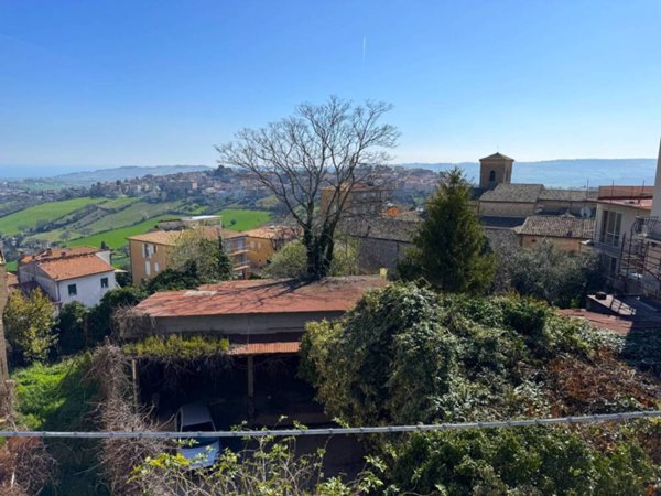 casa indipendente in vendita a Fermo