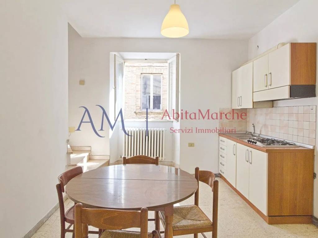 casa indipendente in vendita a Fermo