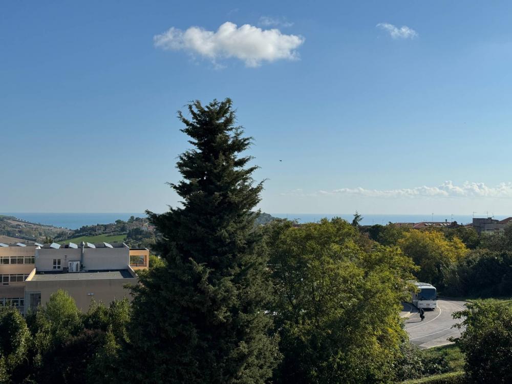 appartamento in vendita a Fermo in zona Camera