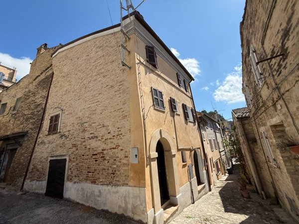 casa indipendente in vendita a Fermo