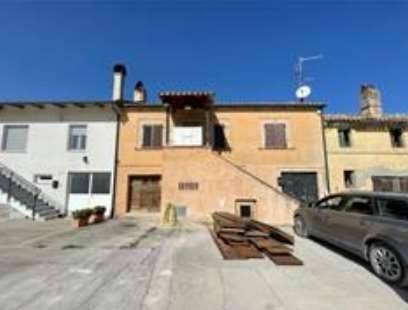 casale in vendita a Fermo in zona Girola