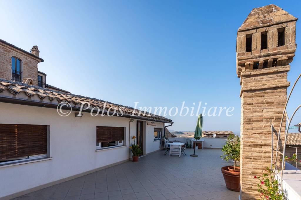 casa indipendente in vendita a Fermo