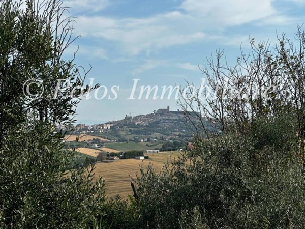 casa indipendente in vendita a Fermo