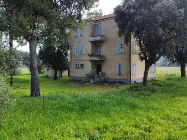 casa indipendente in vendita a Fermo in zona Campiglione