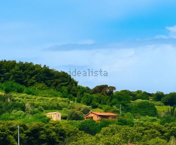 casa indipendente in vendita a Fermo