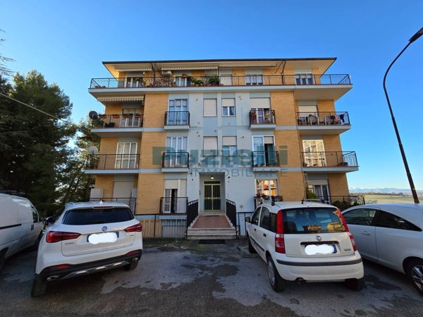 appartamento in vendita a Fermo in zona Camera