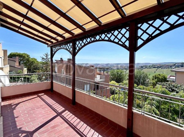 casa indipendente in vendita a Fermo in zona San Tommaso