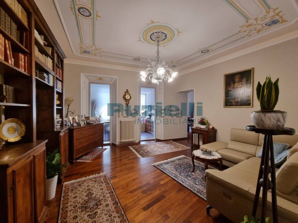 appartamento in vendita a Fermo in zona Camera