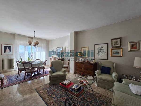 appartamento in vendita a Fermo in zona Camera