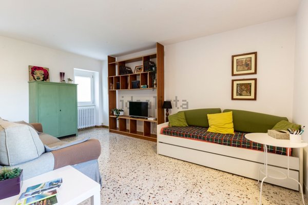 casa indipendente in vendita a Fermo in zona Camera