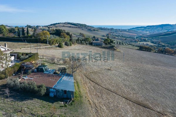 terreno edificabile in vendita a Fermo