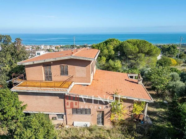 terreno agricolo in vendita a Fermo in zona Lido di Fermo