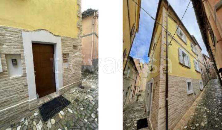 casa indipendente in vendita a Fermo