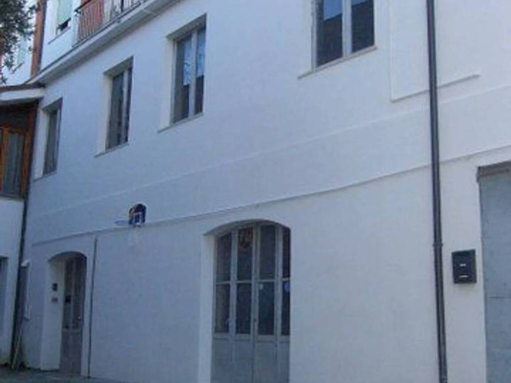 negozio in vendita a Fermo