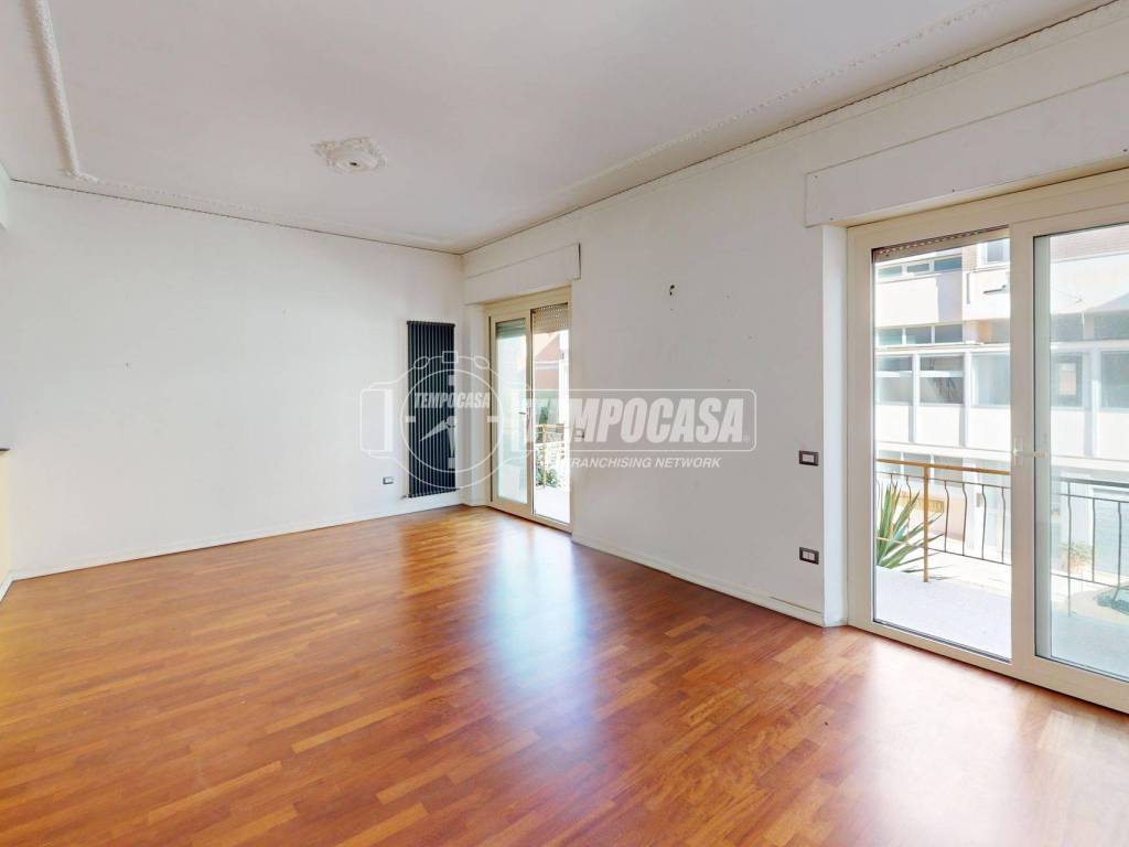 appartamento in vendita a Fermo in zona Camera