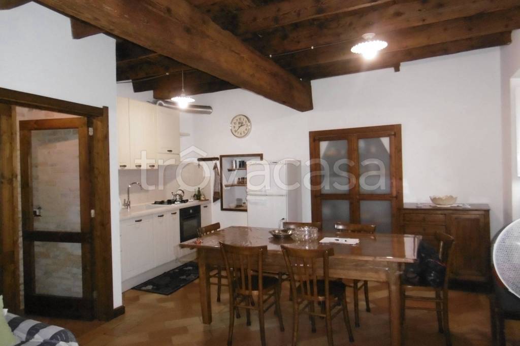 casa indipendente in vendita a Fermo