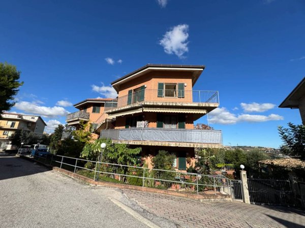 appartamento in vendita a Fermo in zona Camera