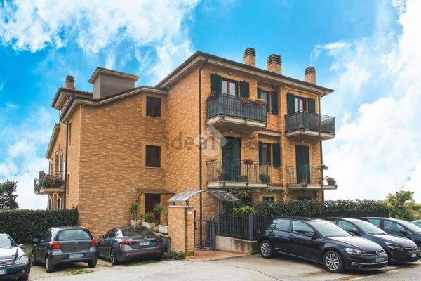 appartamento in vendita a Fermo in zona Capodarco