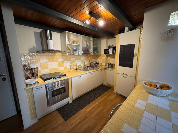 appartamento in vendita a Fermo in zona Camera