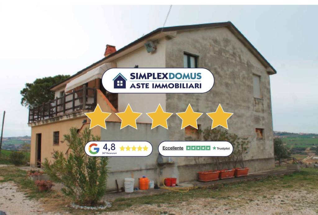 casa indipendente in vendita a Fermo