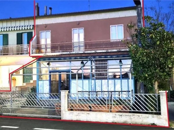 negozio in vendita a Fermo in zona San Tommaso