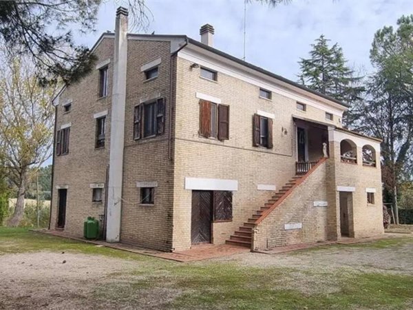 casa indipendente in vendita a Fermo