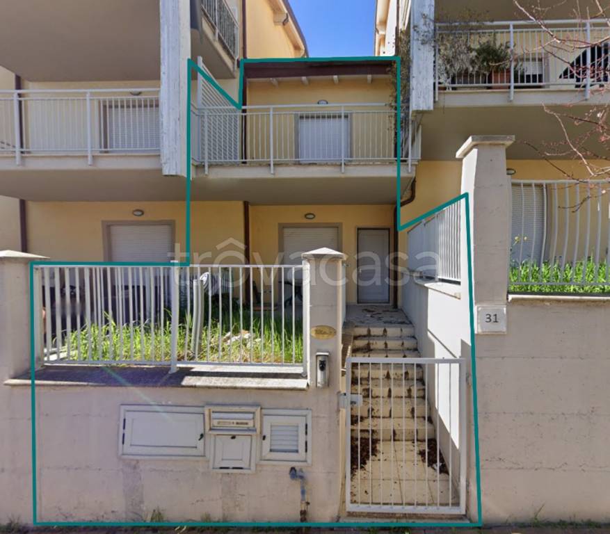 casa indipendente in vendita a Fermo