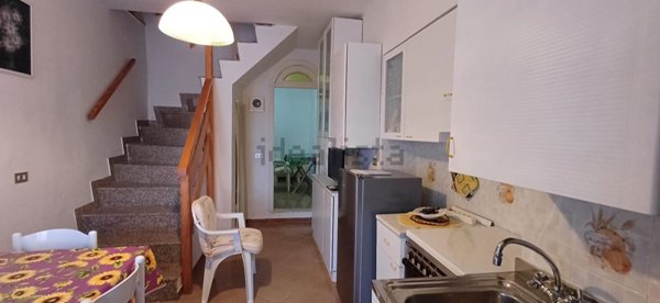 casa indipendente in vendita a Fermo in zona Capodarco