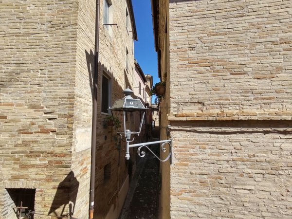 casa indipendente in vendita a Fermo