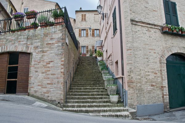 casa semindipendente in vendita a Fermo in zona Camera