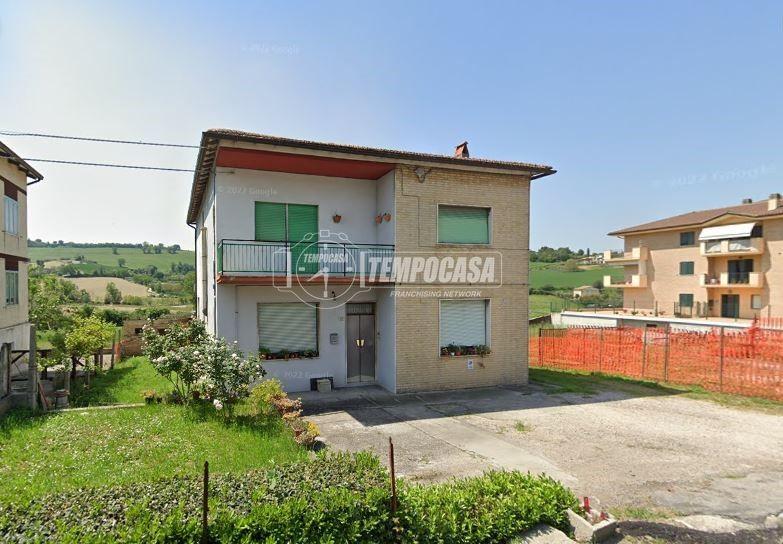 casa indipendente in vendita a Fermo
