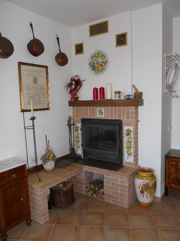 appartamento in vendita a Fermo in zona Camera