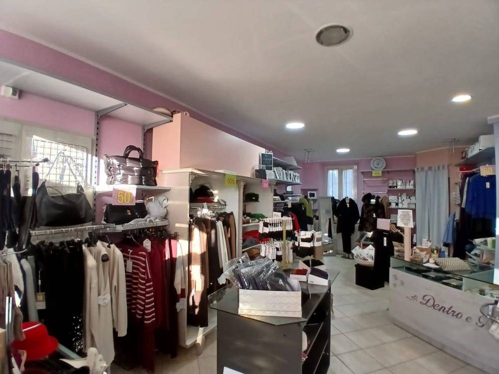 negozio in vendita a Fermo