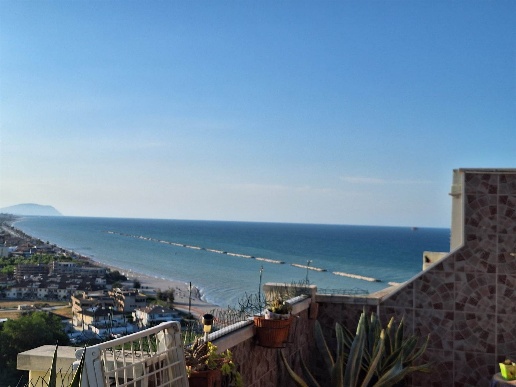 appartamento in vendita a Fermo in zona San Tommaso