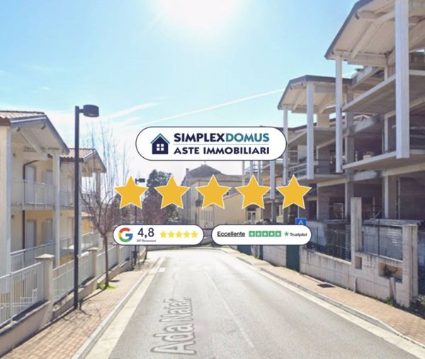 casa indipendente in vendita a Fermo