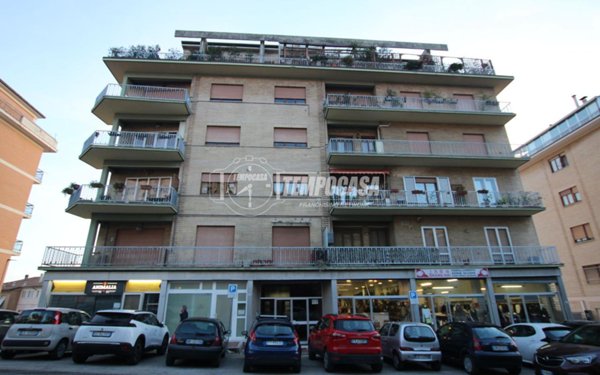 appartamento in vendita a Fermo in zona Camera