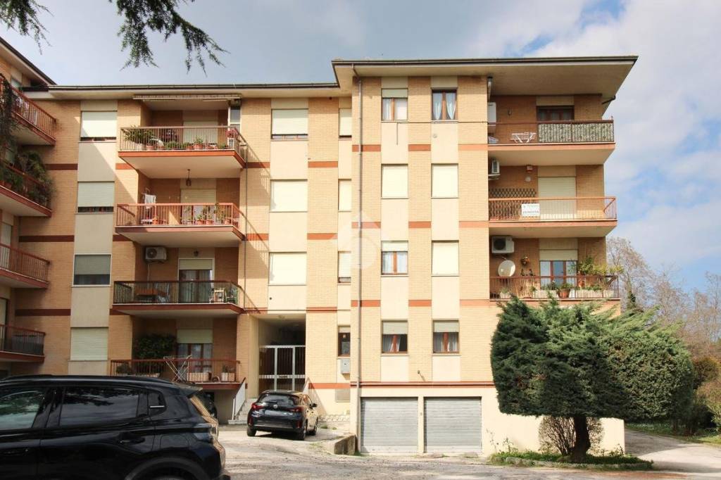 appartamento in vendita a Fermo in zona Camera