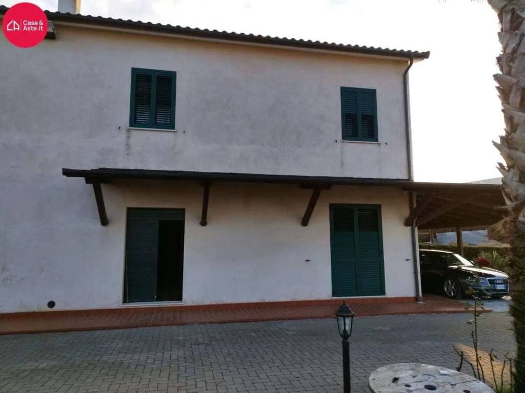 appartamento in vendita a Fermo in zona Camera